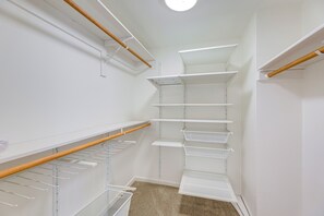 Apartment (2 Bedrooms) | Interior - Pool & Trail Access On-site: Modern Austin Condo! (Austin)