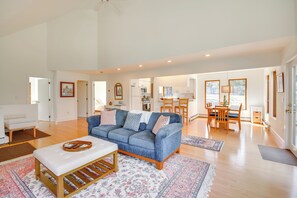 House (2 Bedrooms) | Interior - 6 Mi to Lake & State Park: Hideaway in Elmore! (Morrisville)