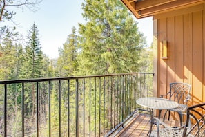 Apartment (2 Bedrooms) | Front of property