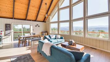 House (2 Bedrooms) | Front of property