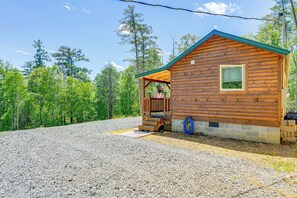 Interior - Black Bear Bungalow: Sevierville Hideaway w/ Deck! (Sevierville)