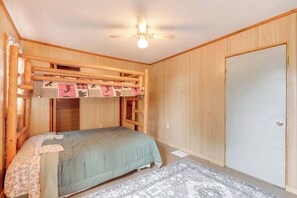 Talo (4 Bedrooms) | Sisätilat