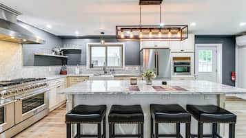 Talo (5 Bedrooms) | Sisätilat