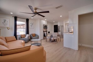 Nhà (2 Bedrooms) | Nội thất