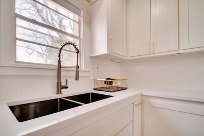 4 Mi to Ttu: Remodeled Retreat w/ Fenced Yard!