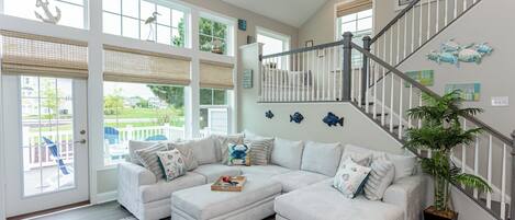 Smart TV, fireplace, offices, printers