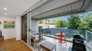 Outdoor dining - Bondi Salt - Hosted by L'Abode Accommodation (Bondi)