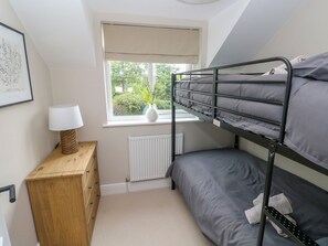 3 bedrooms, individually decorated, individually furnished, free WiFi - Hafan Y Gof (Newcastle Emlyn)