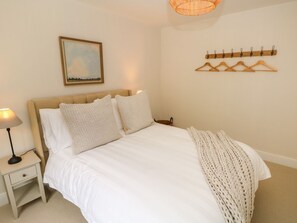 3 bedrooms, individually decorated, individually furnished, free WiFi - Hafan Y Gof (Newcastle Emlyn)