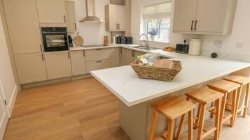 Lavavajillas y utensilios de cocina