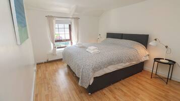 2 bedrooms, individually decorated, individually furnished, free WiFi