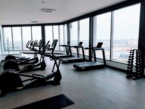 Apartment, 2 Bedrooms, Smoking, Balcony | Fitness studio