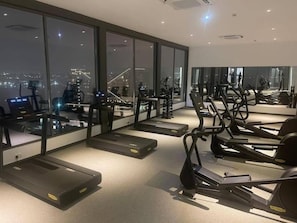 Appartement, 2 chambres, fumeurs, balcon | Studio de fitness