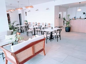 Apartment, 2 Bedrooms, Smoking, Balcony | Dining
