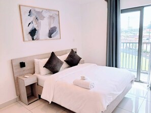 Apartment, 2 Bedrooms, Smoking, Balcony | 2 bedrooms, soundproofing