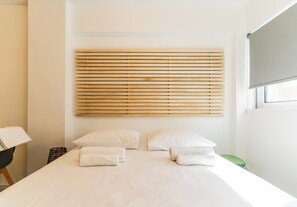 1 bedroom, iron/ironing board, WiFi, bed sheets - AcroLofts M62 - Budget Room, 300m from Metro Station (Athina)