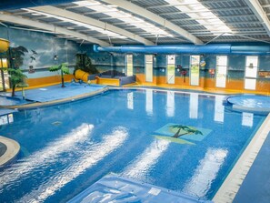 Piscine couverte, piscine extérieure