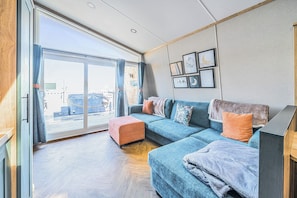 Living area - Moonlit Skylight - Billing Aquadrome (Northampton)