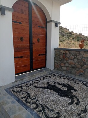 Exterior detail - Tassos holiday home (Archangelos)