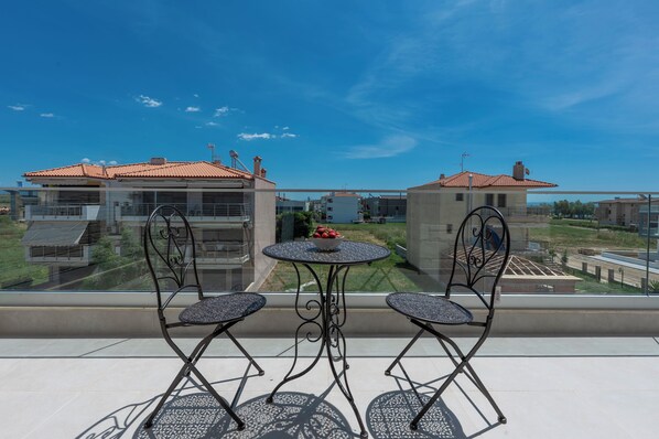 Two Story Suite with Two Bedrooms | 1 bedroom, free WiFi - White Pearl Suites Halkidiki (Nea Propontida)