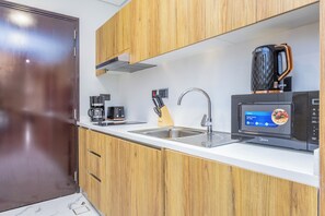 ดีลักซ์สตูดิโอ, ระเบียง, วิวเมือง | ครัวส่วนตัว