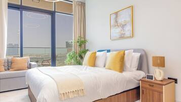 Deluxe Studio, Balcony, City View | In-room safe, iron/ironing board, free WiFi