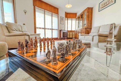 Egyptian luxury suite + garage & jacuzzi