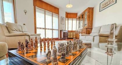 Egyptian luxury suite + garage & jacuzzi