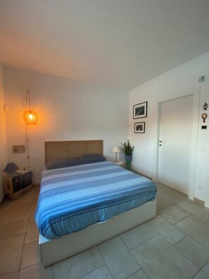 3 Schlafzimmer, Zimmersafe, Schreibtisch, Bügeleisen/Bügelbrett
