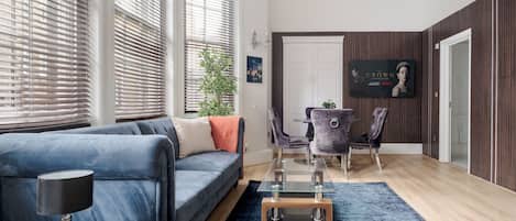 Superior Studio | Blackout curtains, iron/ironing board, free WiFi