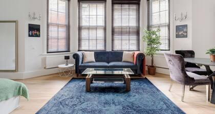 Elegant Mayfair Studio Apartment