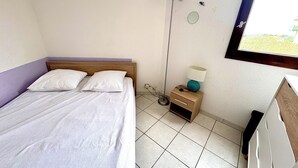1 室のベッドルーム、アイロン / アイロン台、WiFi
