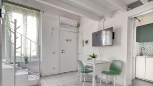 Studio – comfort, byutsikt | Oppholdsområde