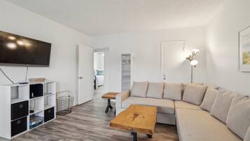 Condo, 2 Bedrooms | Living area