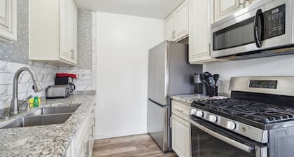 Beautiful 2 Bed Beach Condo #203 2 Bedroom Condo by Sunset Shores Condominiums