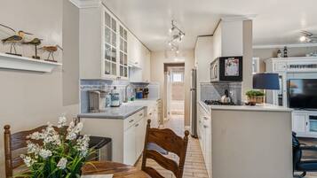 Condo, 1 Bedroom | Private kitchen | Fridge, coffee/tea maker, toaster