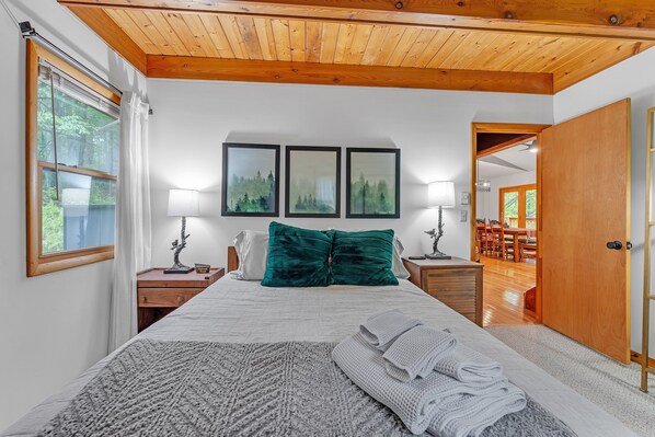 Huis, 3 slaapkamers | 3 slaapkamers, een laptopwerkplek, een strijkplank/strijkijzer