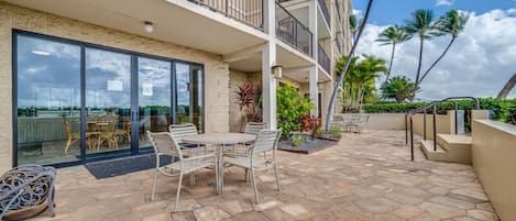Condo, 2 habitaciones | Restaurante al aire libre
