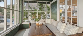 Kalmia Luxe —Stylish Stay Walkable to Downtown