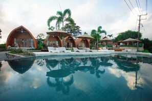 Outdoor pool - Samplangan Penida Resort (Penida Island)