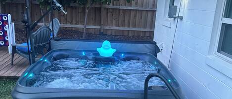 Bain à remous extérieur