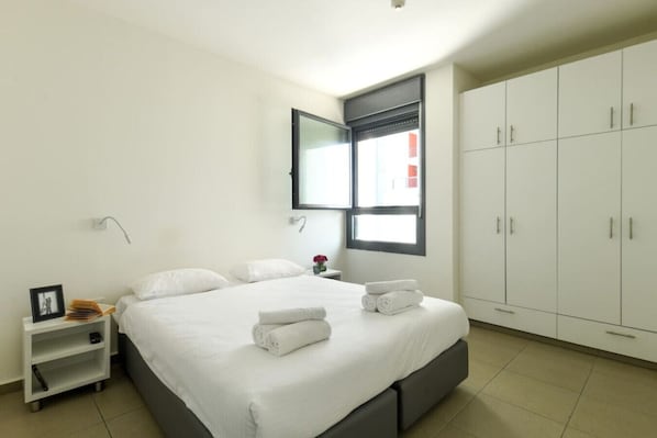 1 chambre, bureau