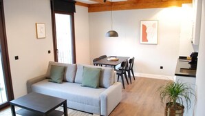 En 22-tommers smart-TV med digitale kanaler