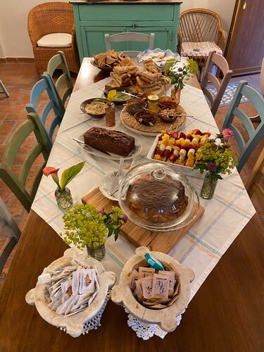 Room 'Pria' with Mountain View, Wi-Fi and Air Conditioning