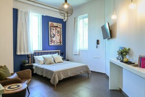 Iron/ironing board