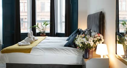Oakshaw Guesthouse - Cozy Double Room in a Central Location. R8