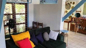 Área de estar no saguão