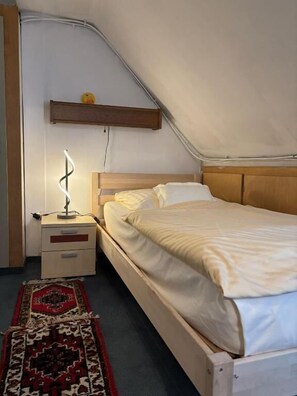 In-room safe, desk, laptop workspace, free WiFi - Parkhotel Goldlinde (Bodenwerder)