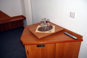 In-room dining - Parkhotel Goldlinde (Bodenwerder)