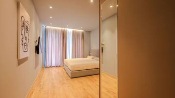 1 bedroom, desk, iron/ironing board, free WiFi